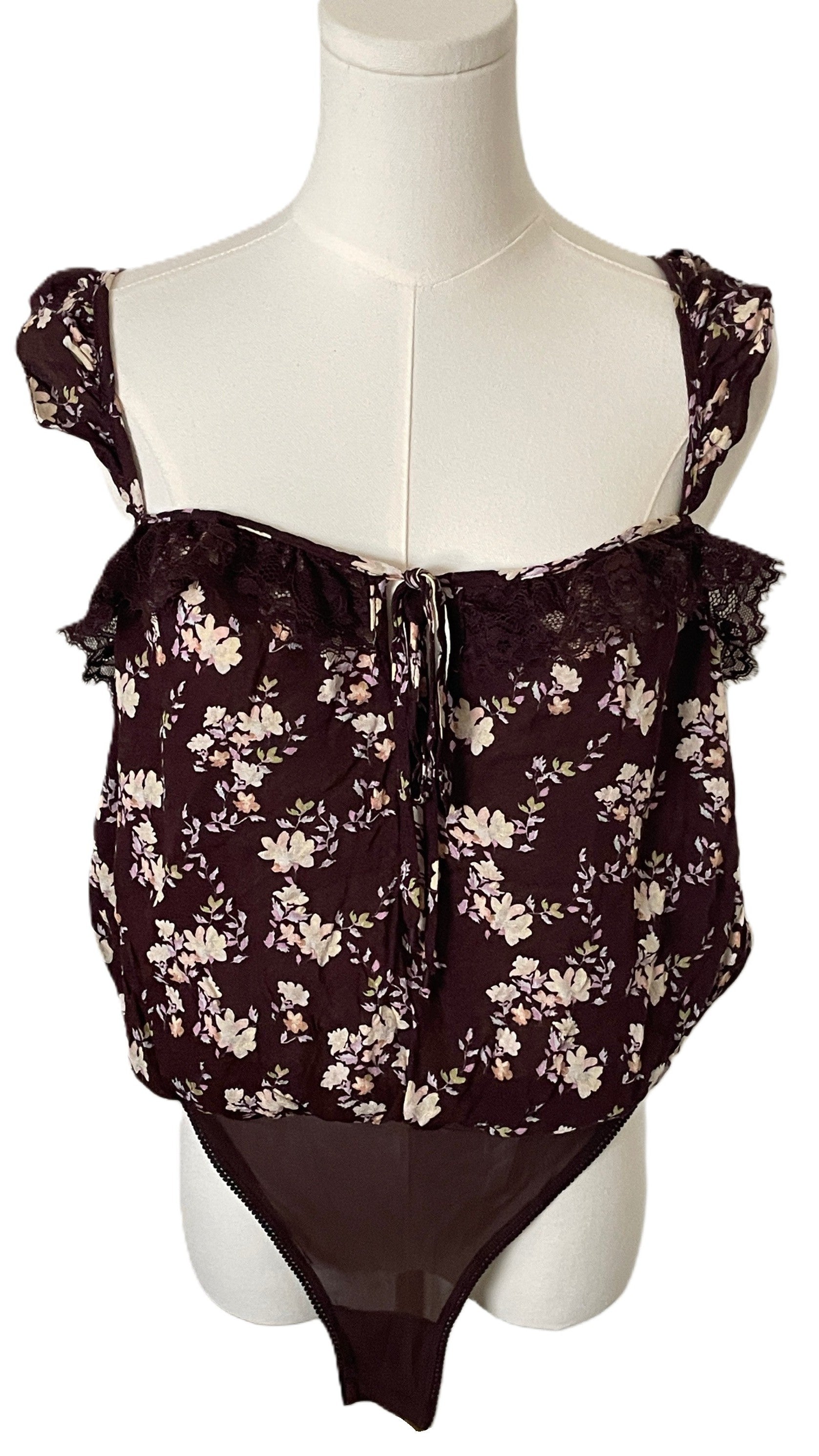 Intimately free people ruffle Lace body suit 