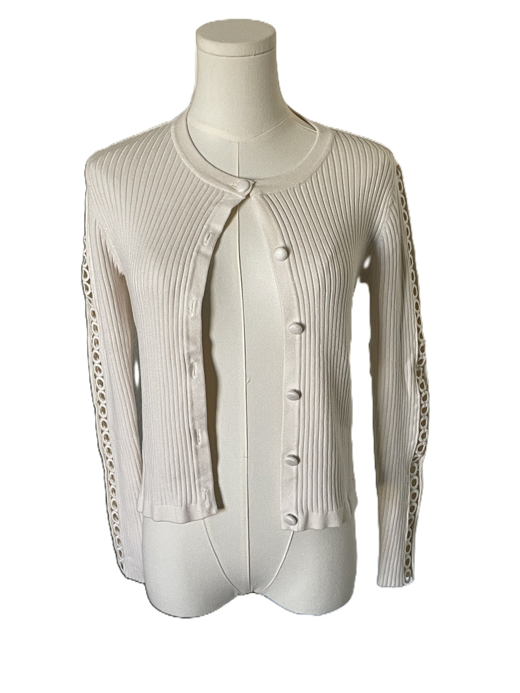 Cream slim fit ribbed eyelet trim 