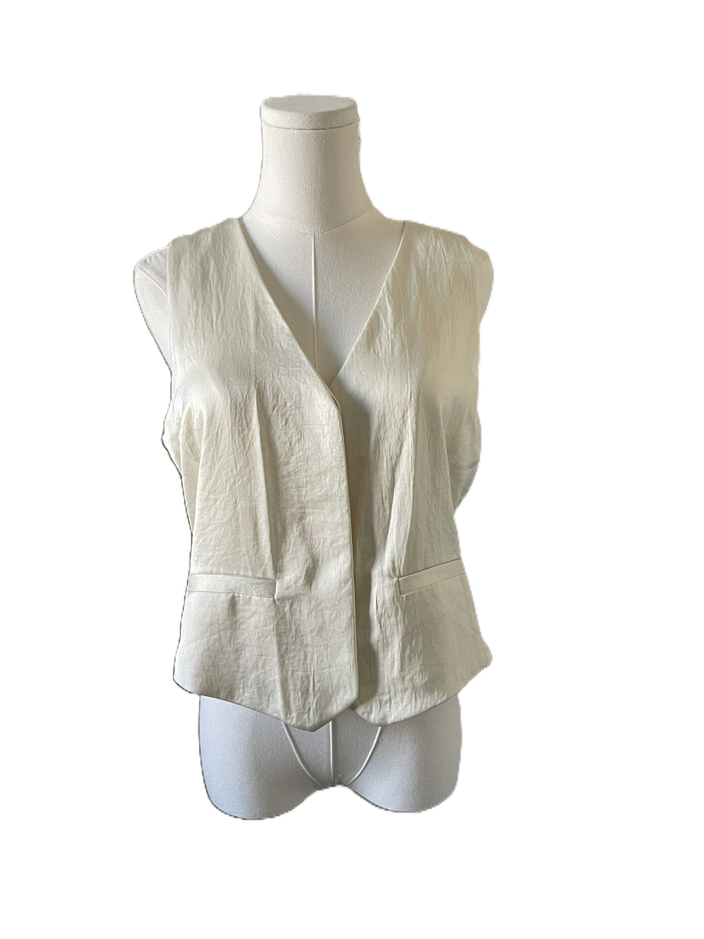 Button down silky vest 