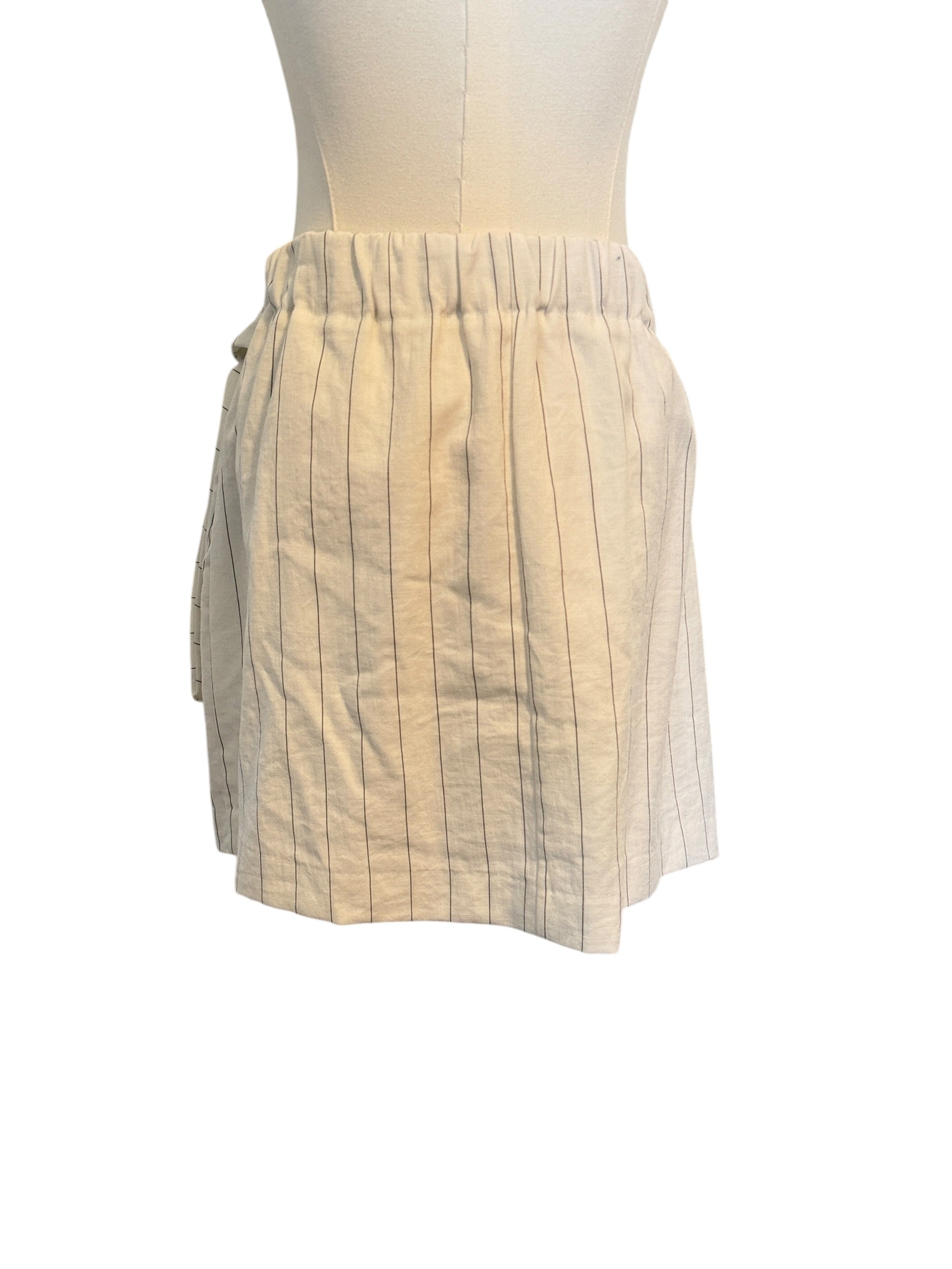 Skirt on a mannequin against a white background